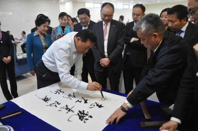 1605749285603007.jpg 640.webp (4).jpg