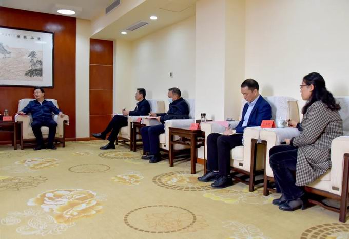 1640075941201015.jpg 640.webp (3).jpg